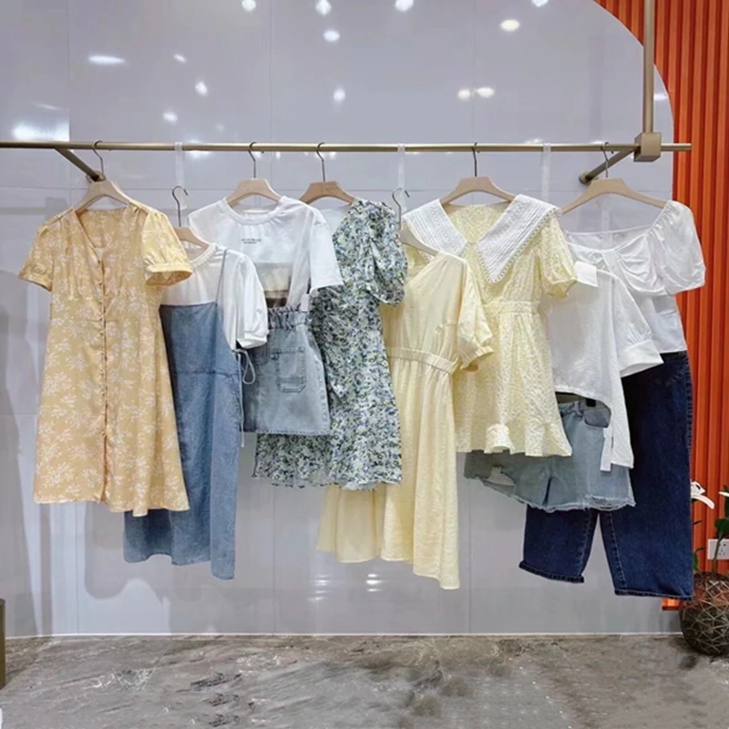 New Summer Trending Low Price Bulk Clothes Woman Cheap Apparel Stock Wholesale Casual Dress