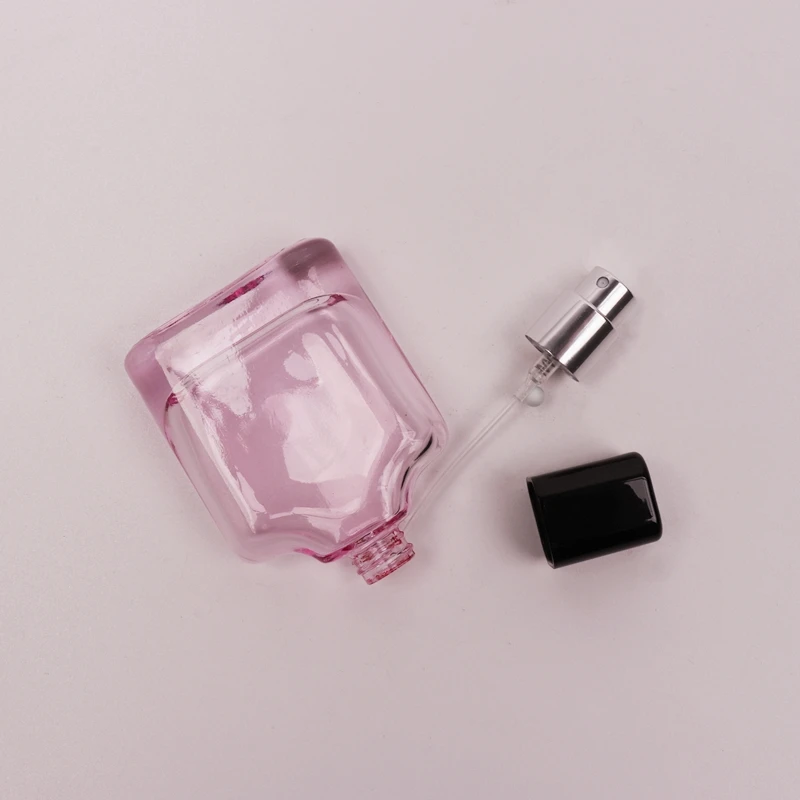 Custom spray color 30ML oblate empty flat glass perfume bottle with black lid