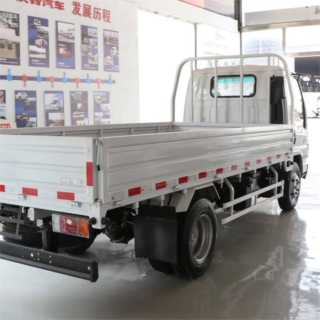 Good Condition Used 0 km Qingling ISUZU New Truck Five Seats 4*2 100p Light Truck