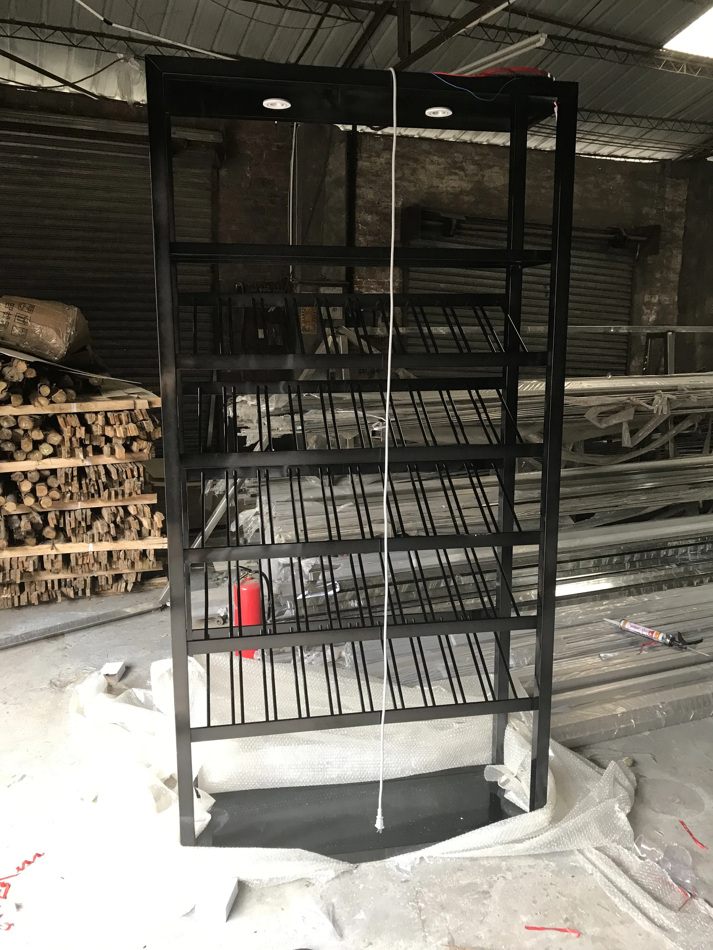 300L Touchscreen Digital Climate Control Stainless Steel Surface Wooden Shelf Wine Cooler And Cabinet  For Restaurants