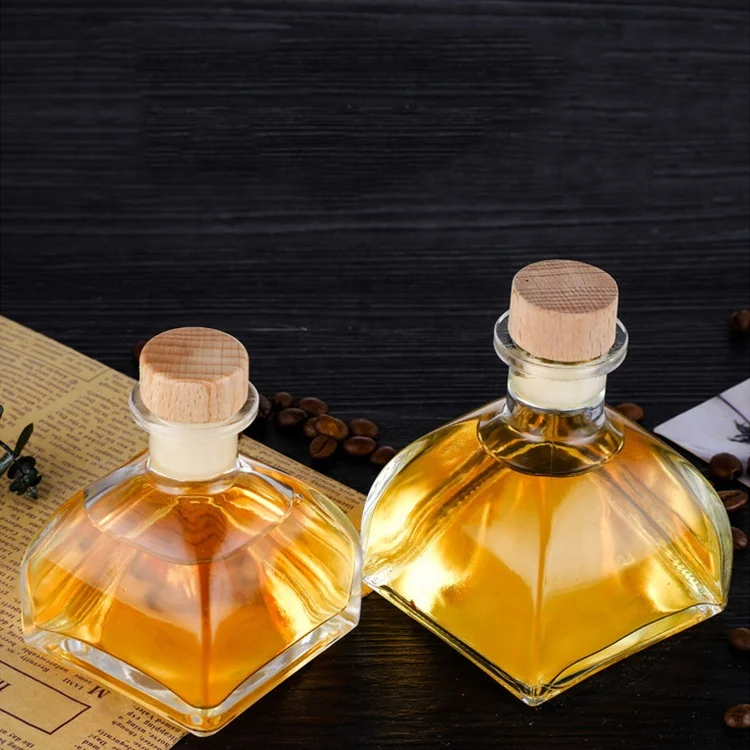 Different Shape 50ML 100ml 150ml 200ml 250ml Mini Liquor Wine Glass Bottle For Sale