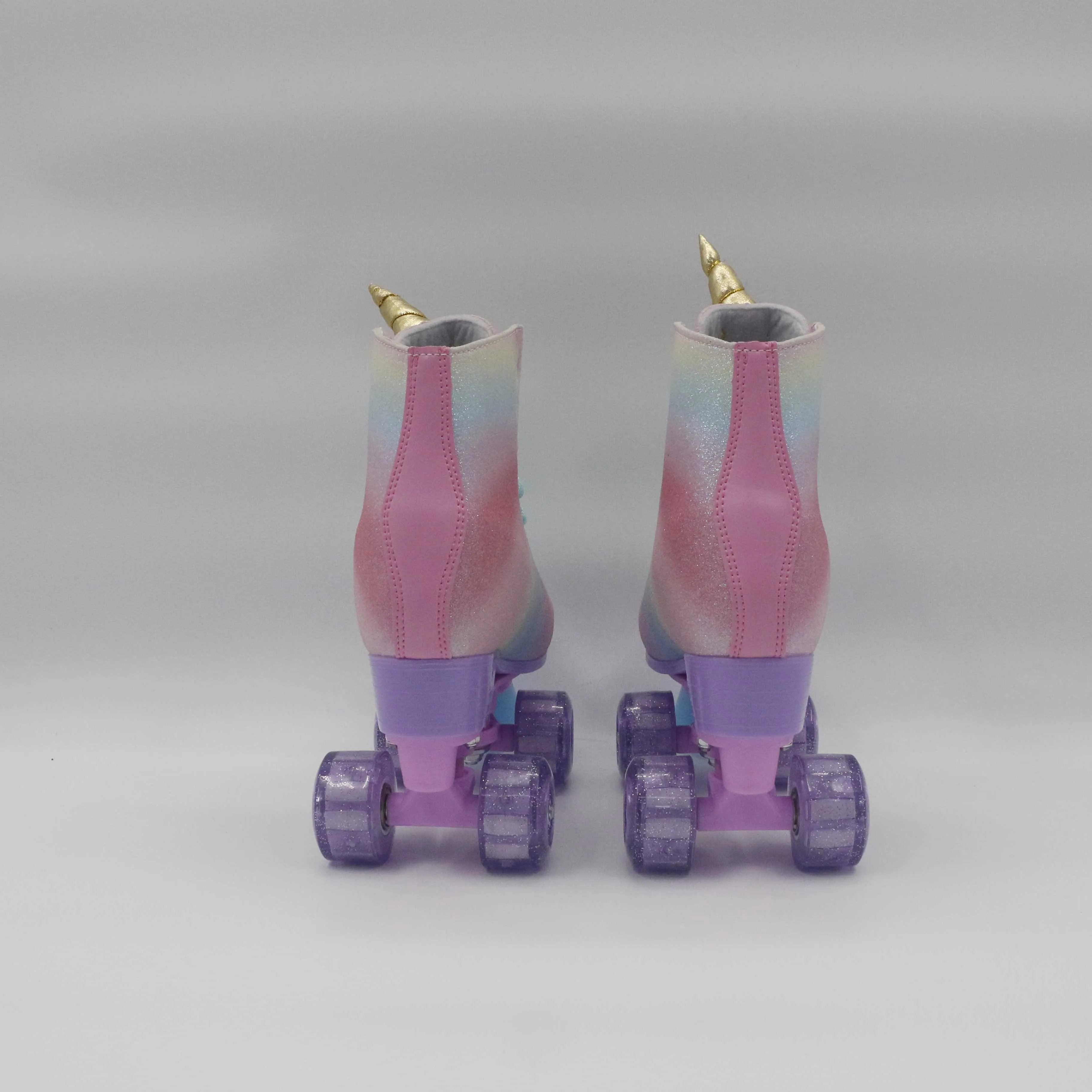 Yijiu  Leather Roller Skate Shoes Bluetooth with Light-up of Sole  and PU Flashing Wheel
