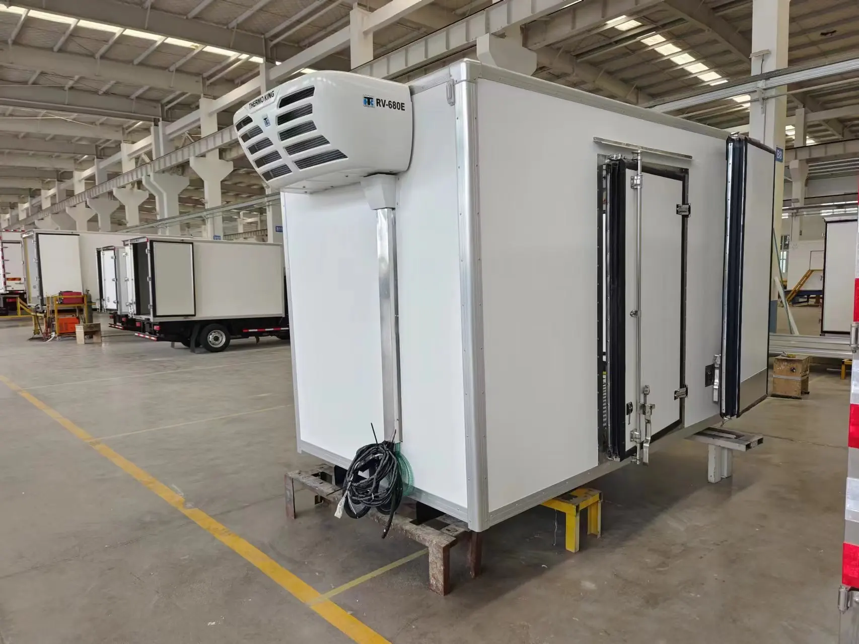 New Refrigerated Body truck body