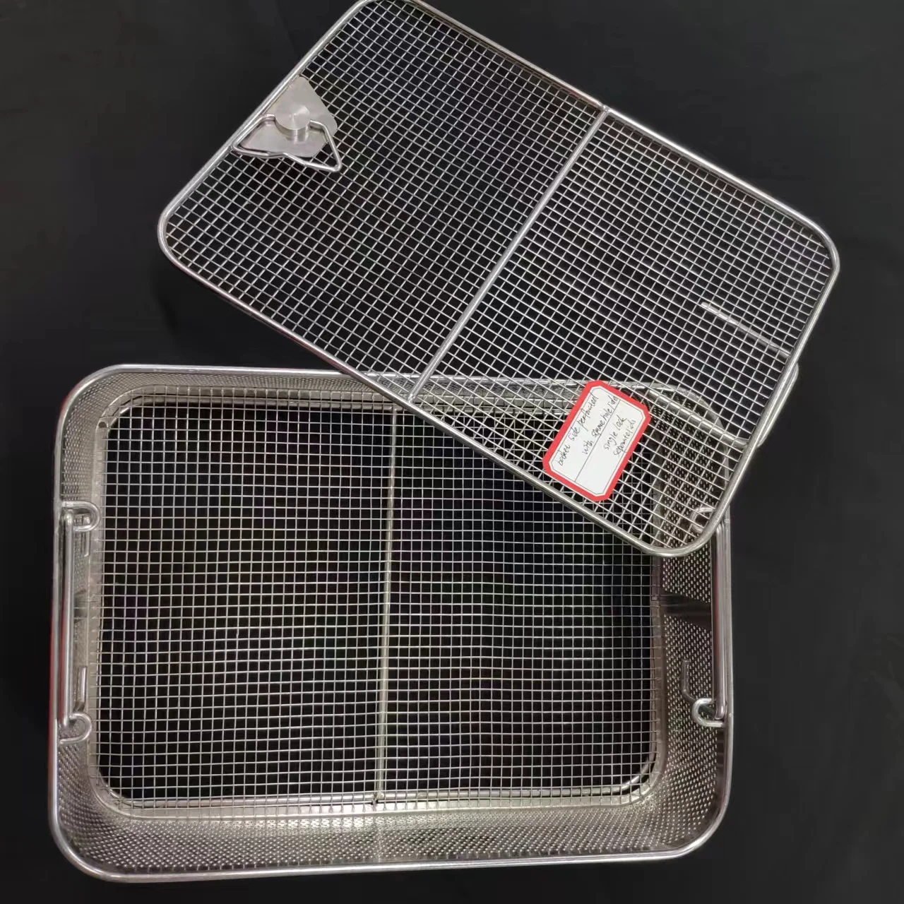 Customized stainless steel mesh basket with lid, cleaning and disinfection mesh basket, metal mesh basket, cleaning basket