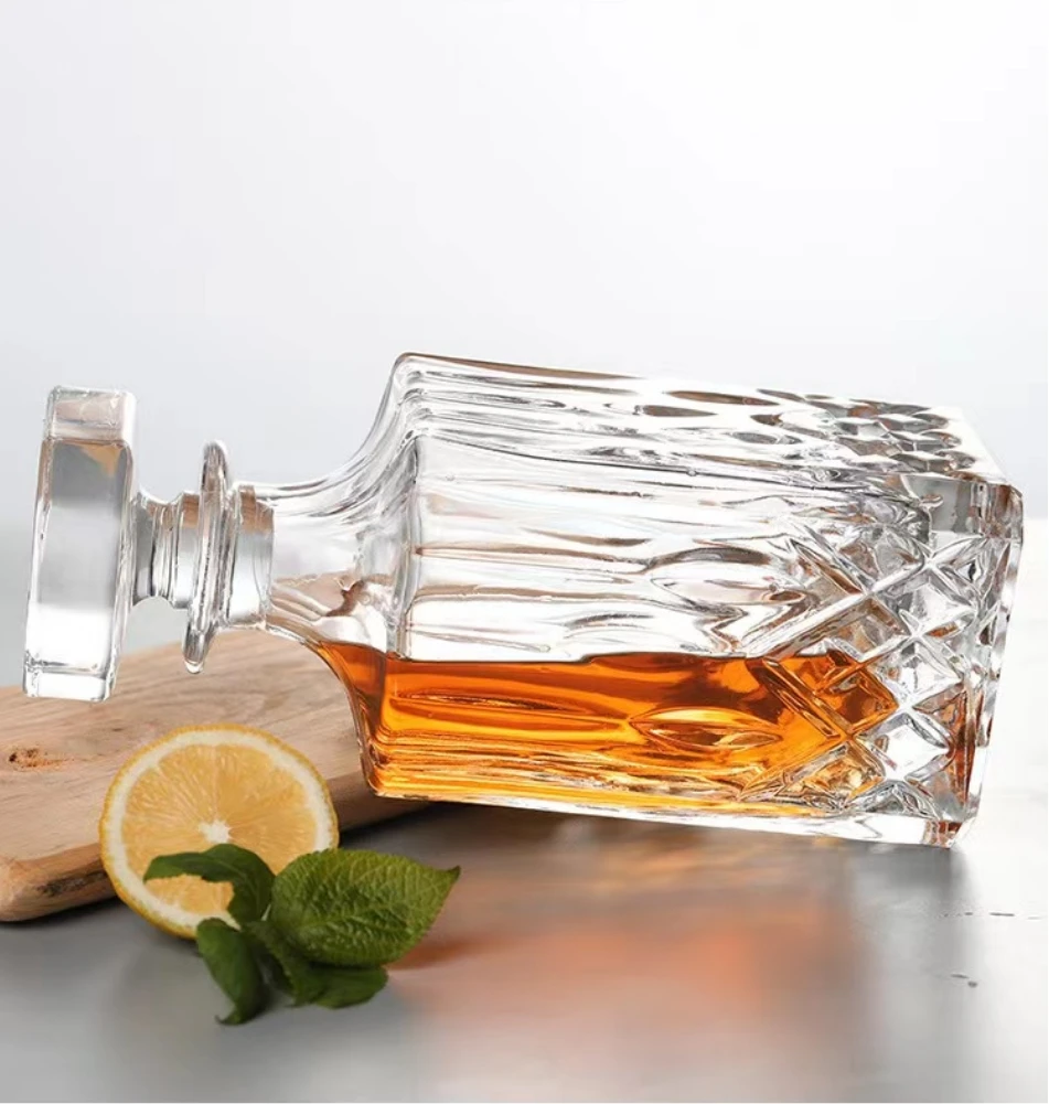2024 Amaz Hot Sale 3/5/7-Piece 5-piece In Stock Square Crystal Glass Whiskey Decanter And Glass Set