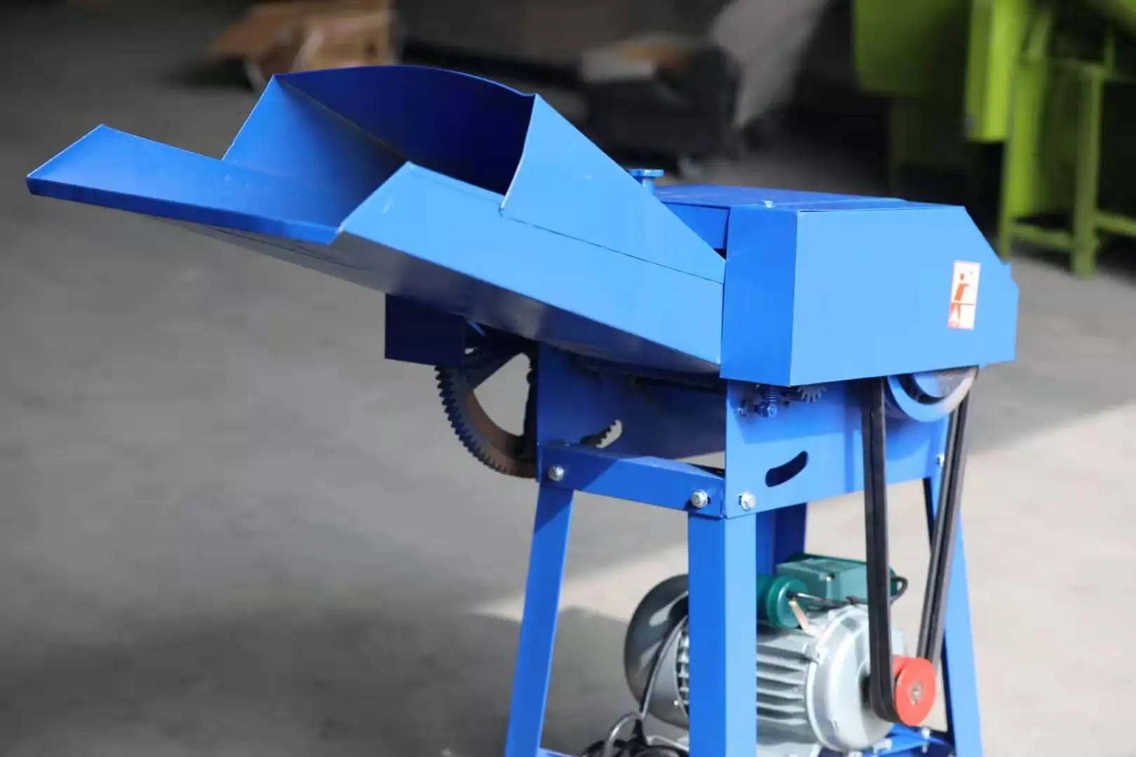 
high quality and straw grass grinder machine/chaff cutter and grain crusher for sale 