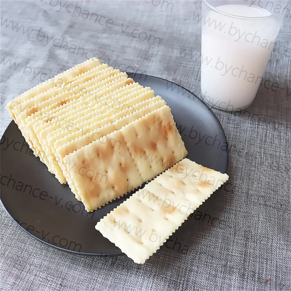 photography props realistic faux Soda Crackers mockup foodie crafts DIY accessories artificial Wafer for cake decor