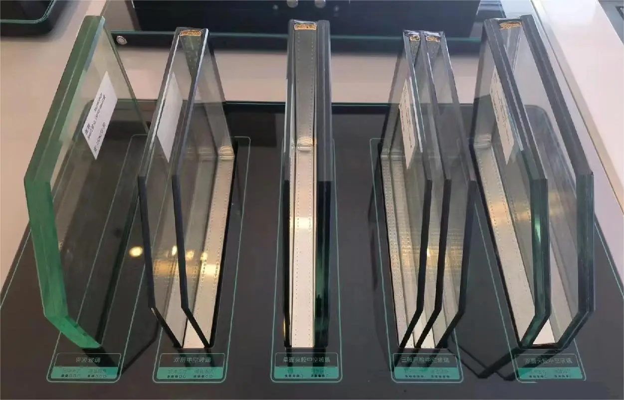 Customized 6mm 8mm 10mm 12mm Tempered Laminated Building Industrial Glass building  industrial triple glass
