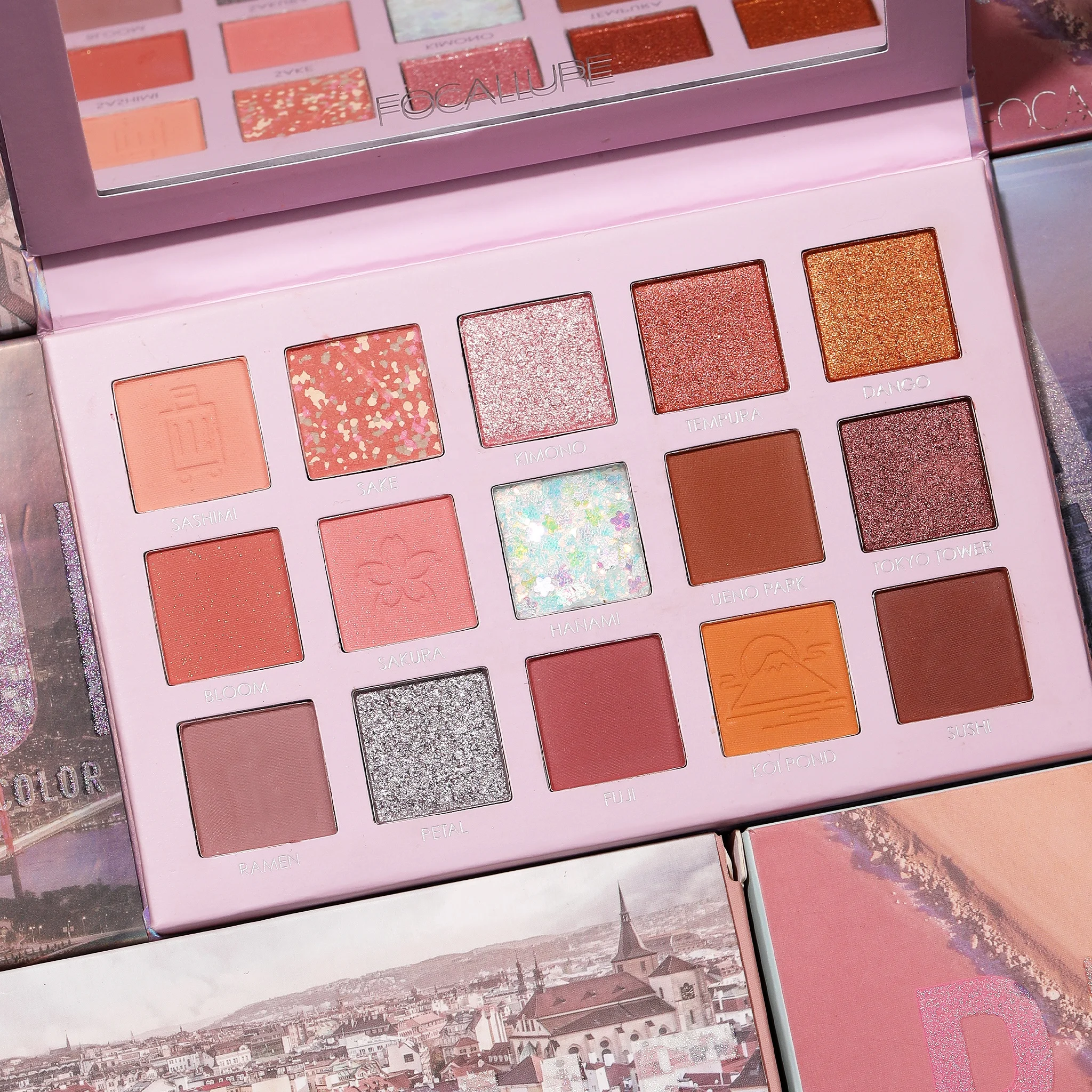 
Focallure New Romantic 15 Shades Pan Soft Powder Long Lasting Go Travel Glitter Pigment Eyeshadow Palette Makeup 