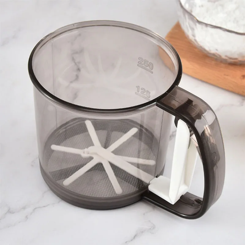 Baking plastic shaker sieve cup mesh crank flour sifter with measuring scale mark for flour icing sugar