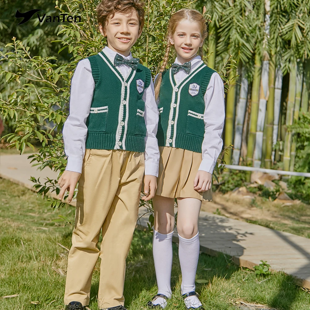 Tasteful sleeveless vest sweater suit kindergarten uniform school kids checked Knitted unisex school uniform wholesalers