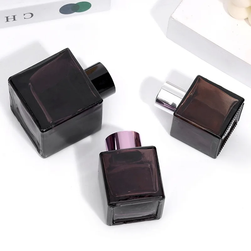50ml 100ml 150ml 200ml Manufacture Direct Wholesale Luxury Aroma Reed Diffuser Square Glass Aromatherapy Bottle Diffuser
