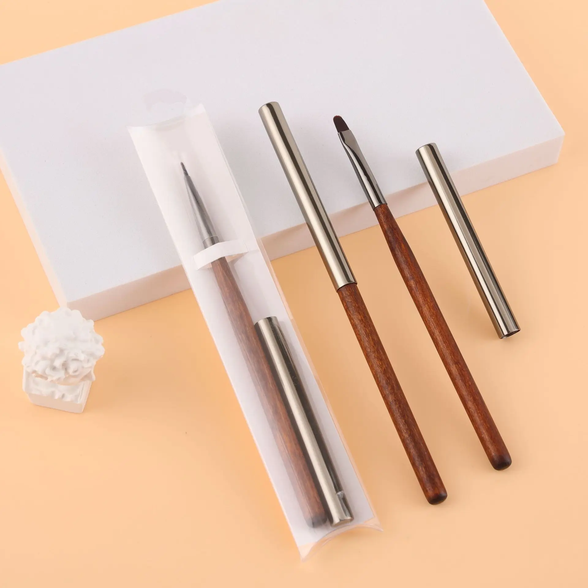 Wholesale Outstanding Quality sandalwood Handle Draw Lines Paint Nail Brush small round Art Nail Brush