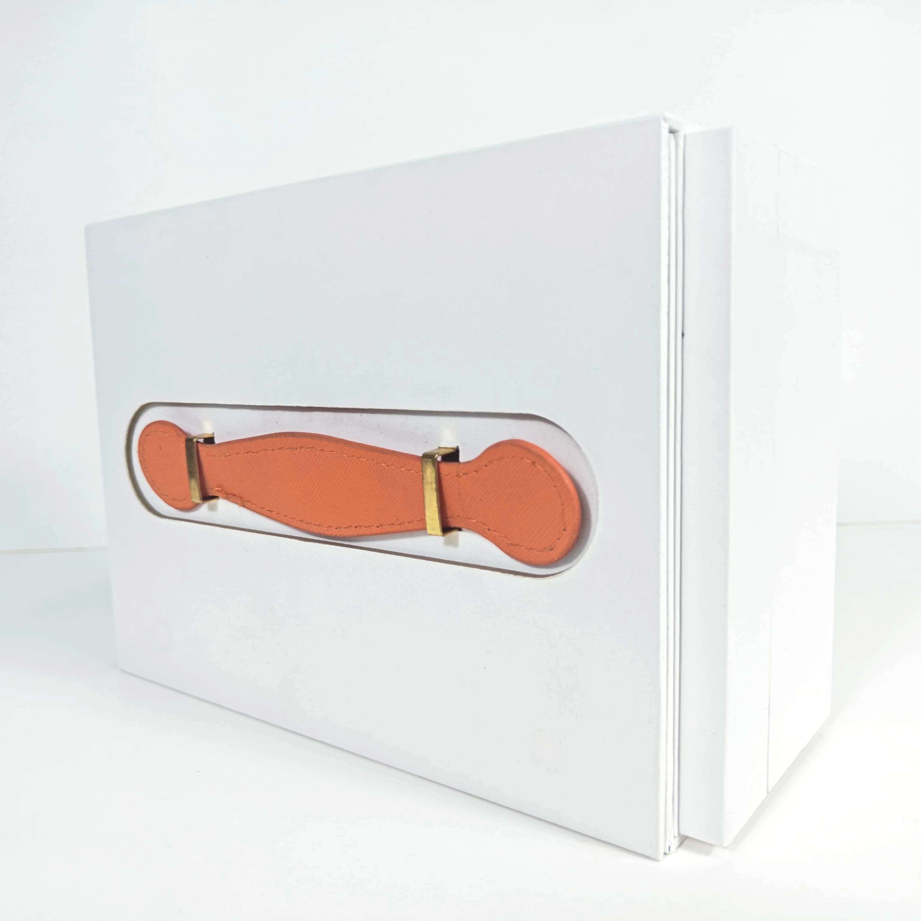 Unique Keepsake Suitcase hard cover Handle customized Folding cardboard magnetic packaging luxury gift box