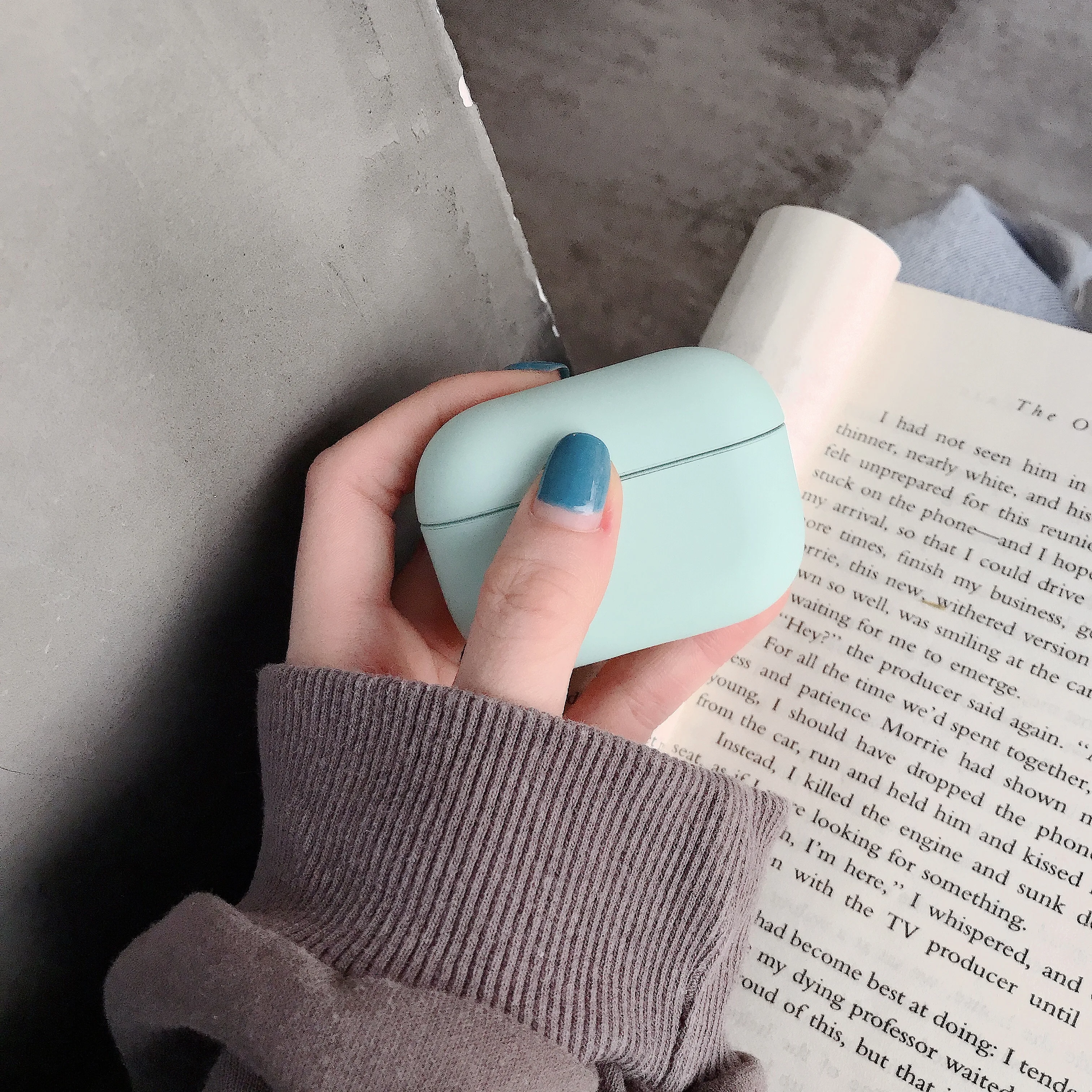  Жесткий матовый пластиковый чехол для airpods