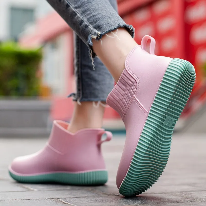 Manufacturer directly sales fashion rain rainy wading shoes boots women water proof rubber pvc Aqua boots