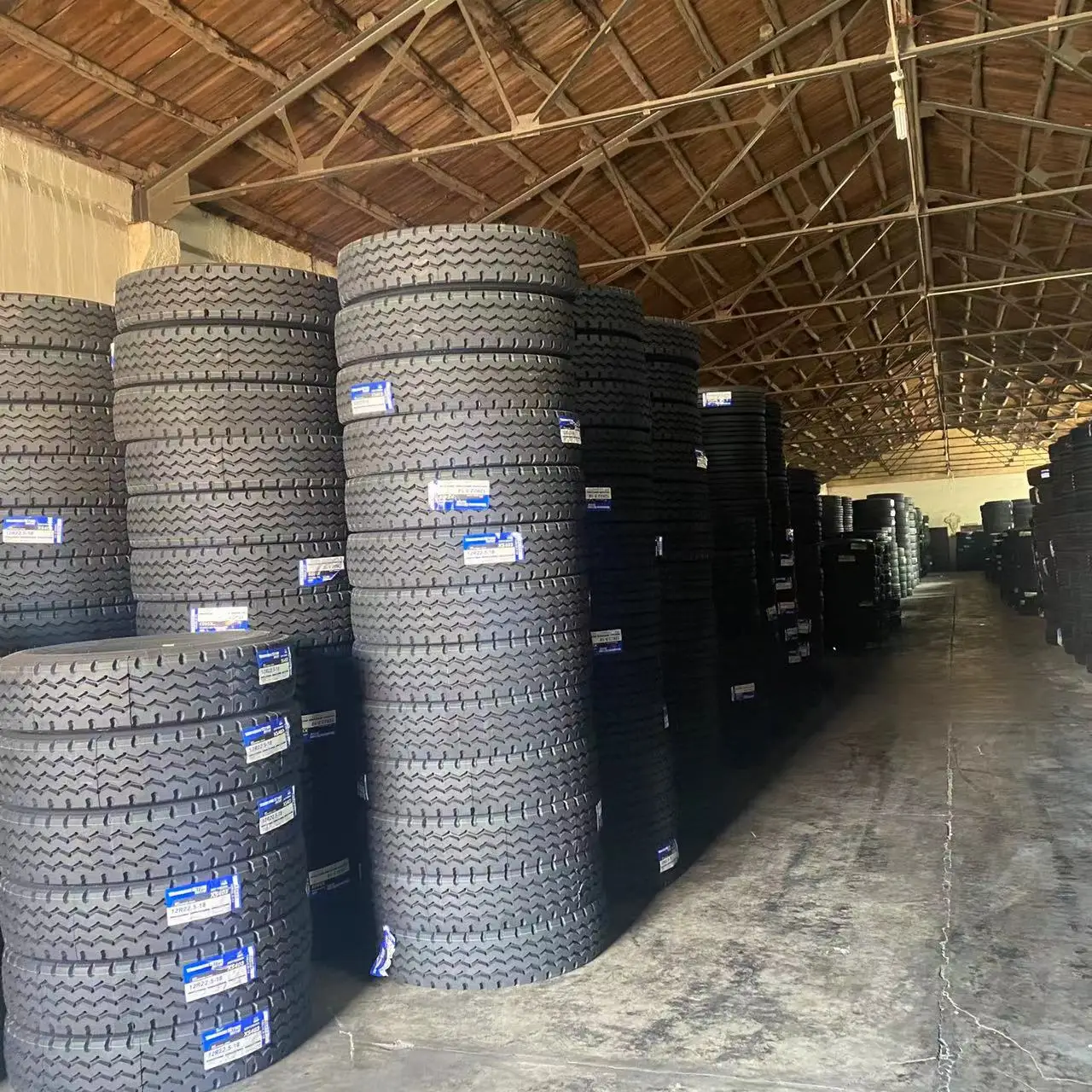 205Triangle tire truck tire