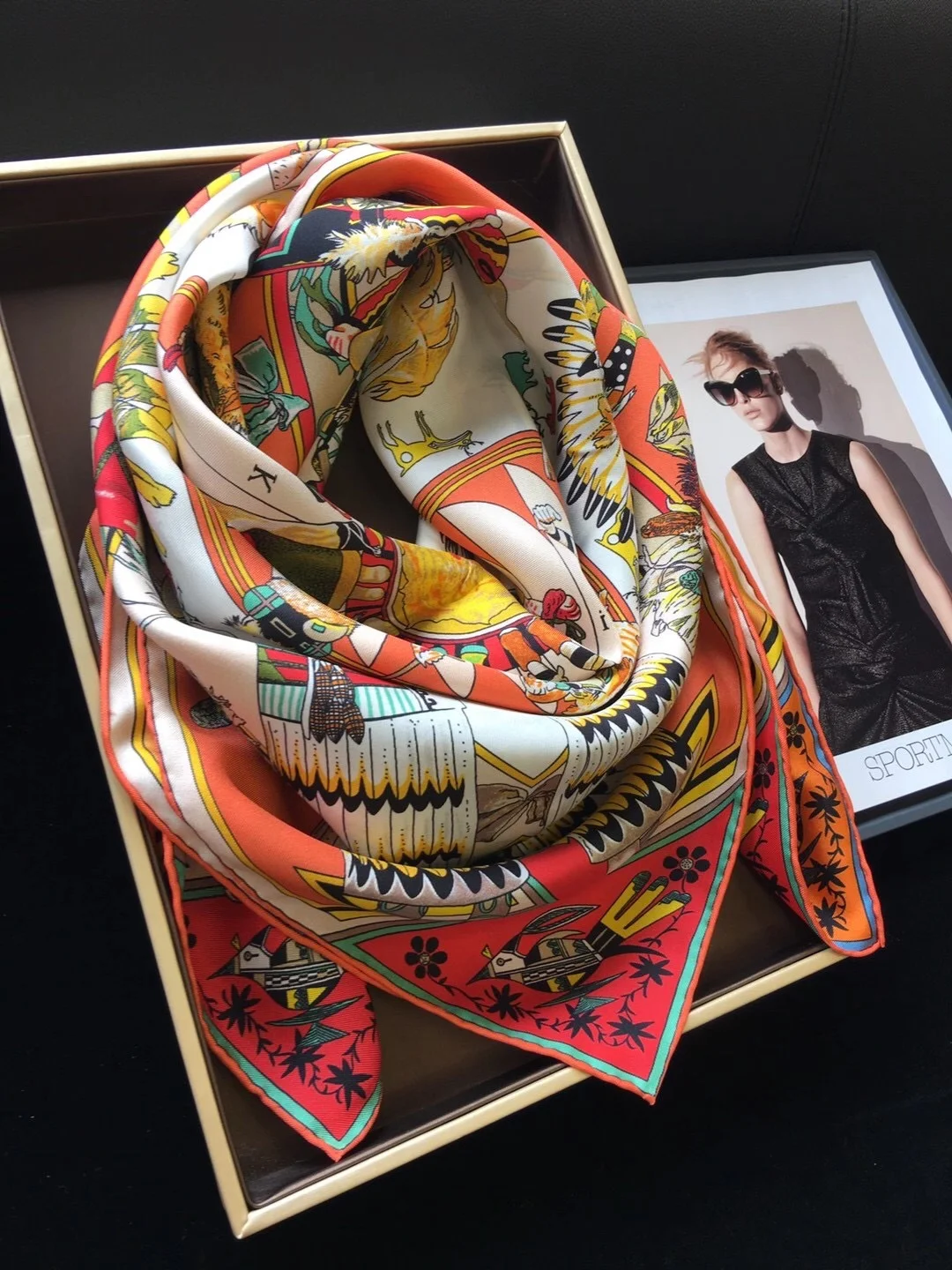 High Quality Custom  90*90cm Double Sided Printing Luxury Twill Film 100% Silk Satin Scarf