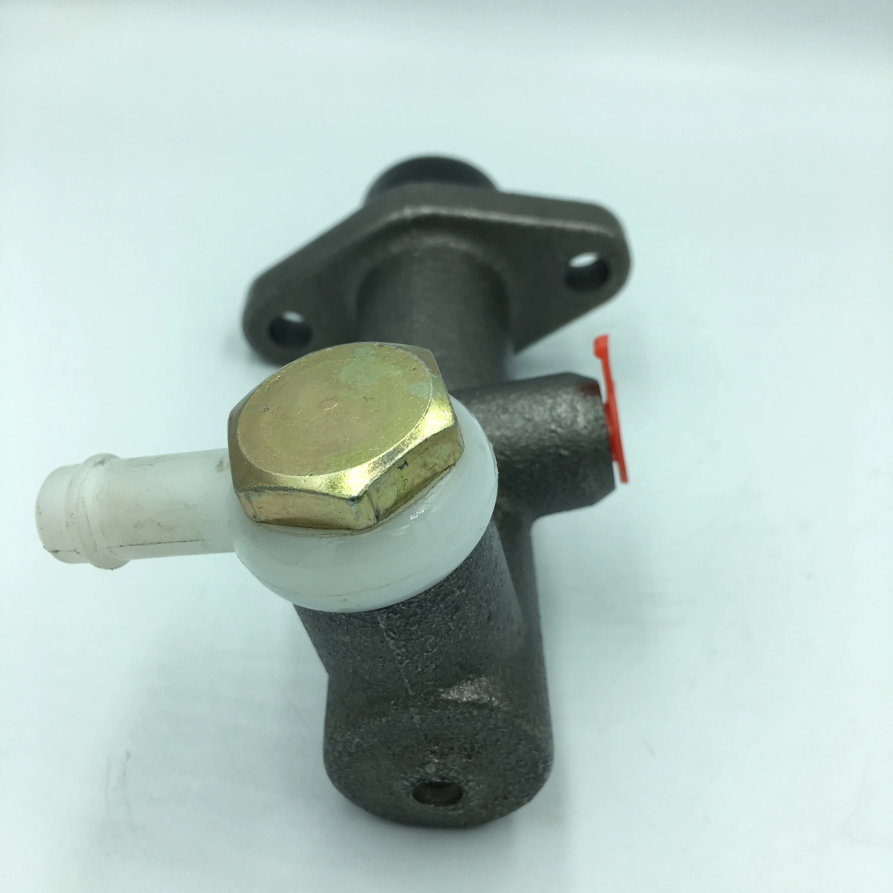 Manufacturers sell high quality automotive clutch master pumps or clutch cylinders or clutch masters for King Kong