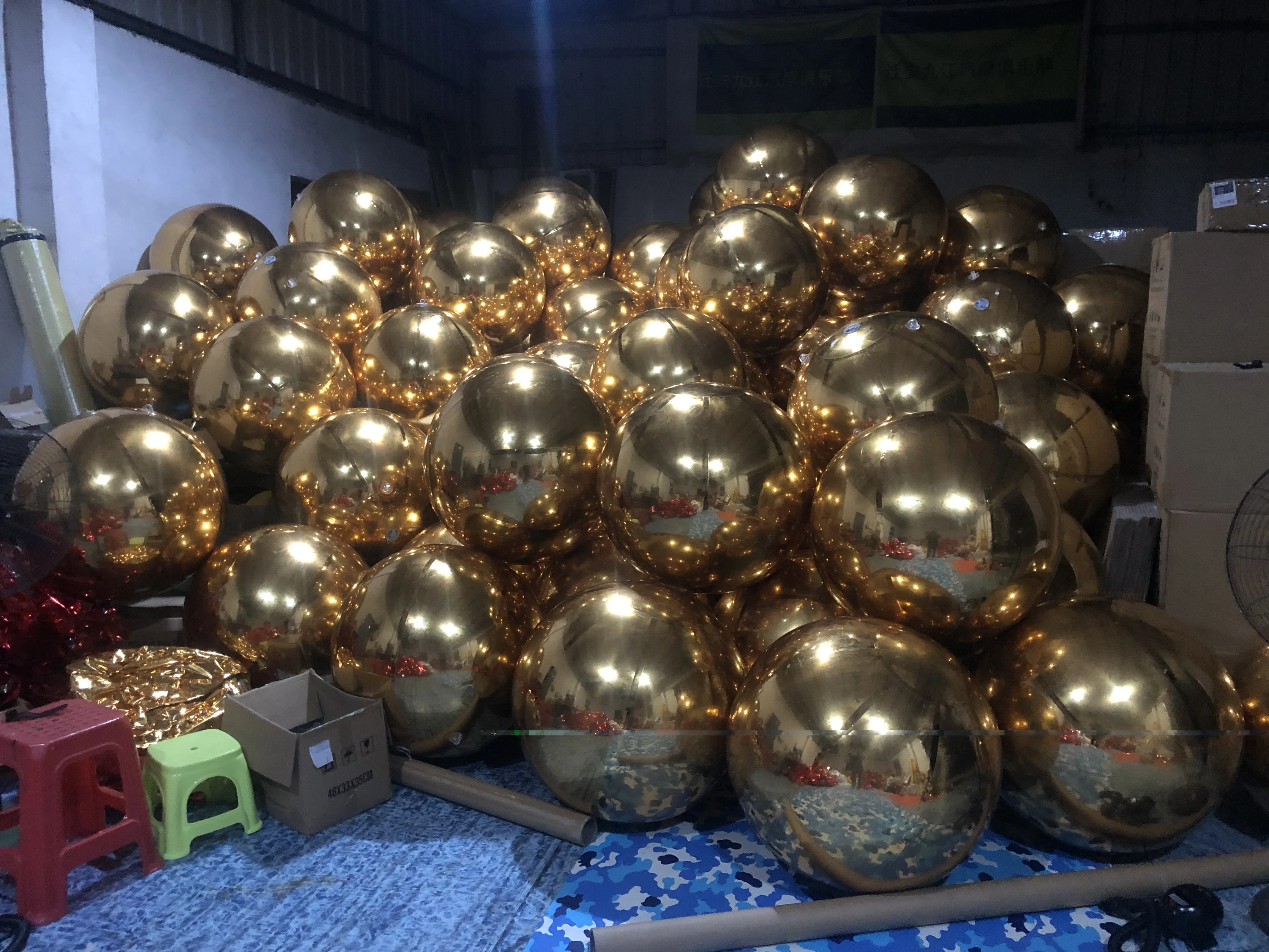 Wholesale PVC Inflatable Shiny Mirror Ball Giant Rainbow Balloon Model Event Hanging Decoration Air Balls for Party