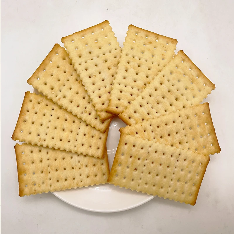 Chinese healthy snacks crispy salt milk biscuit milk soda cracker