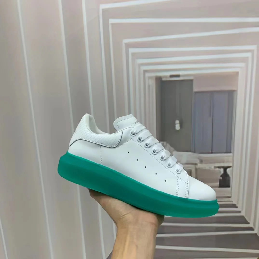 Designer Air Cushion white shoes for man Mens Sneakers