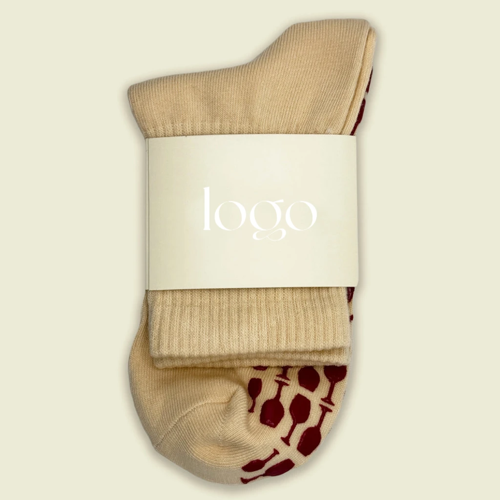 Goblet Letter Custom Design Non Slip Pilates Socks Beautiful Embroidery Yoga Ballet Dance Socks High Quality Anti Slip Socks