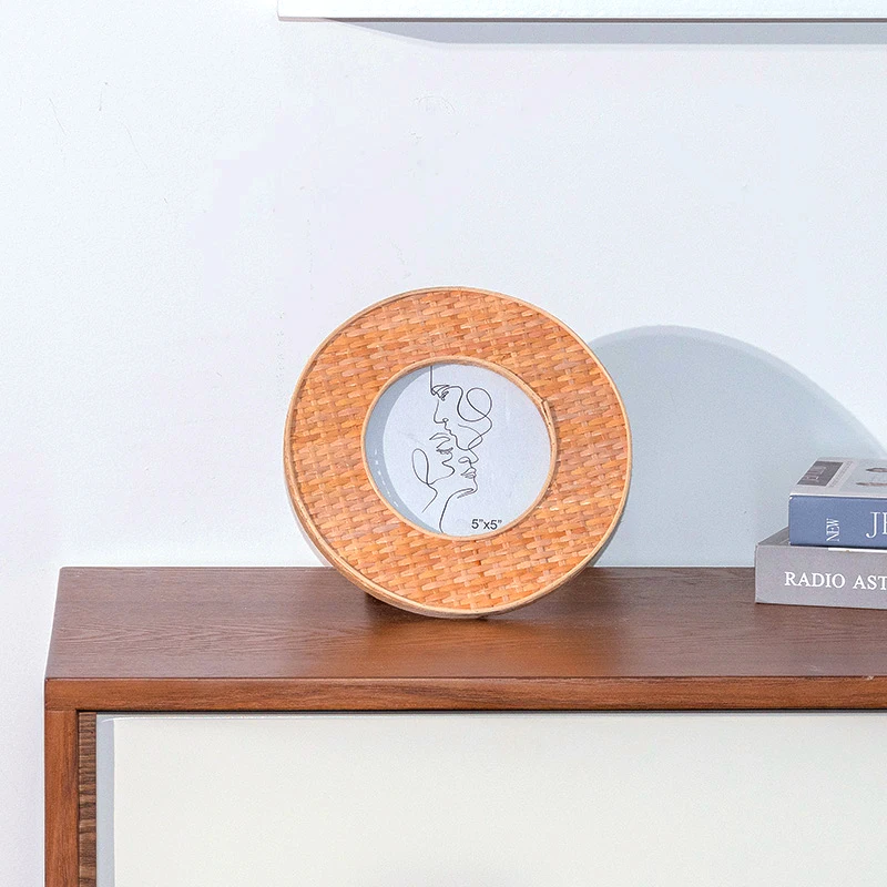 Handmade round rattan photo frame display table top rattan decoration picture frame