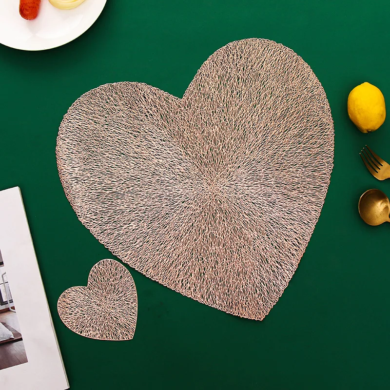 Western Most Popular Heart-shaped Mess Silk Nordic Style PVC Waterproof Round Table Mats