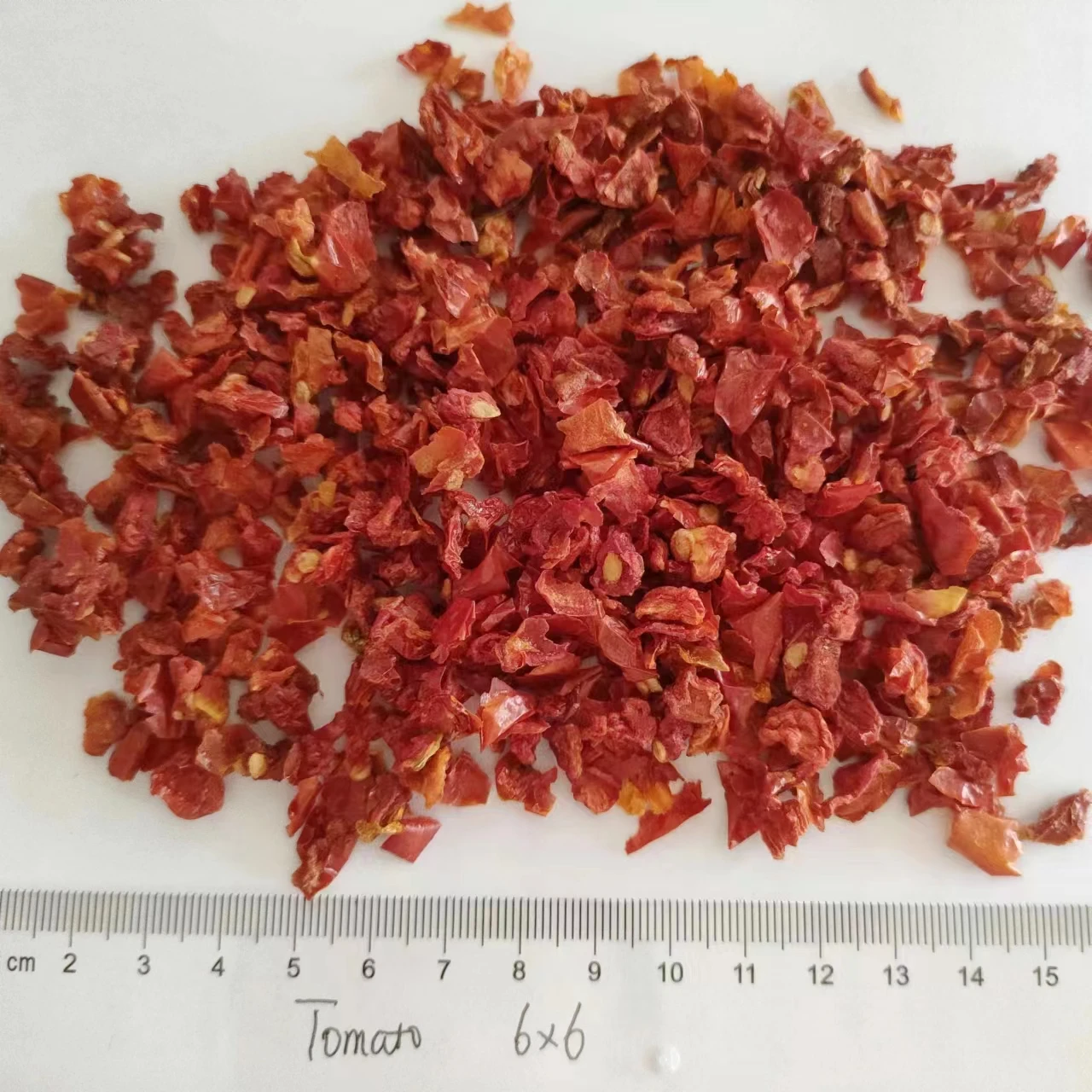 Экспорт сушеных томатных хлопьев 9*9/сушеных овощей/Gmo бесплатно ломтиков 10x10 мм