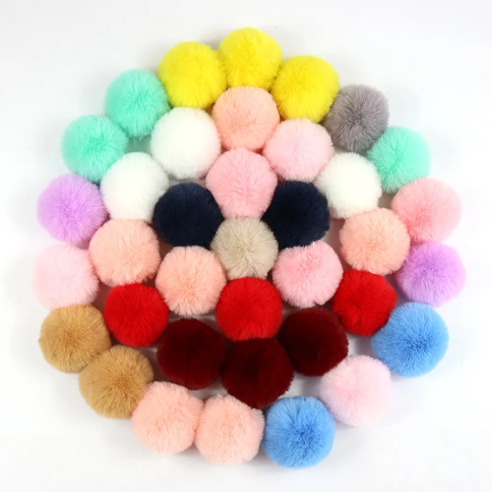 Ball Pompom for DIY Hair Clip Dress Shoes Accessory Christmas Toys Classic Artificial Faux Fur Hot Sale Custom Small Size 4/5cm