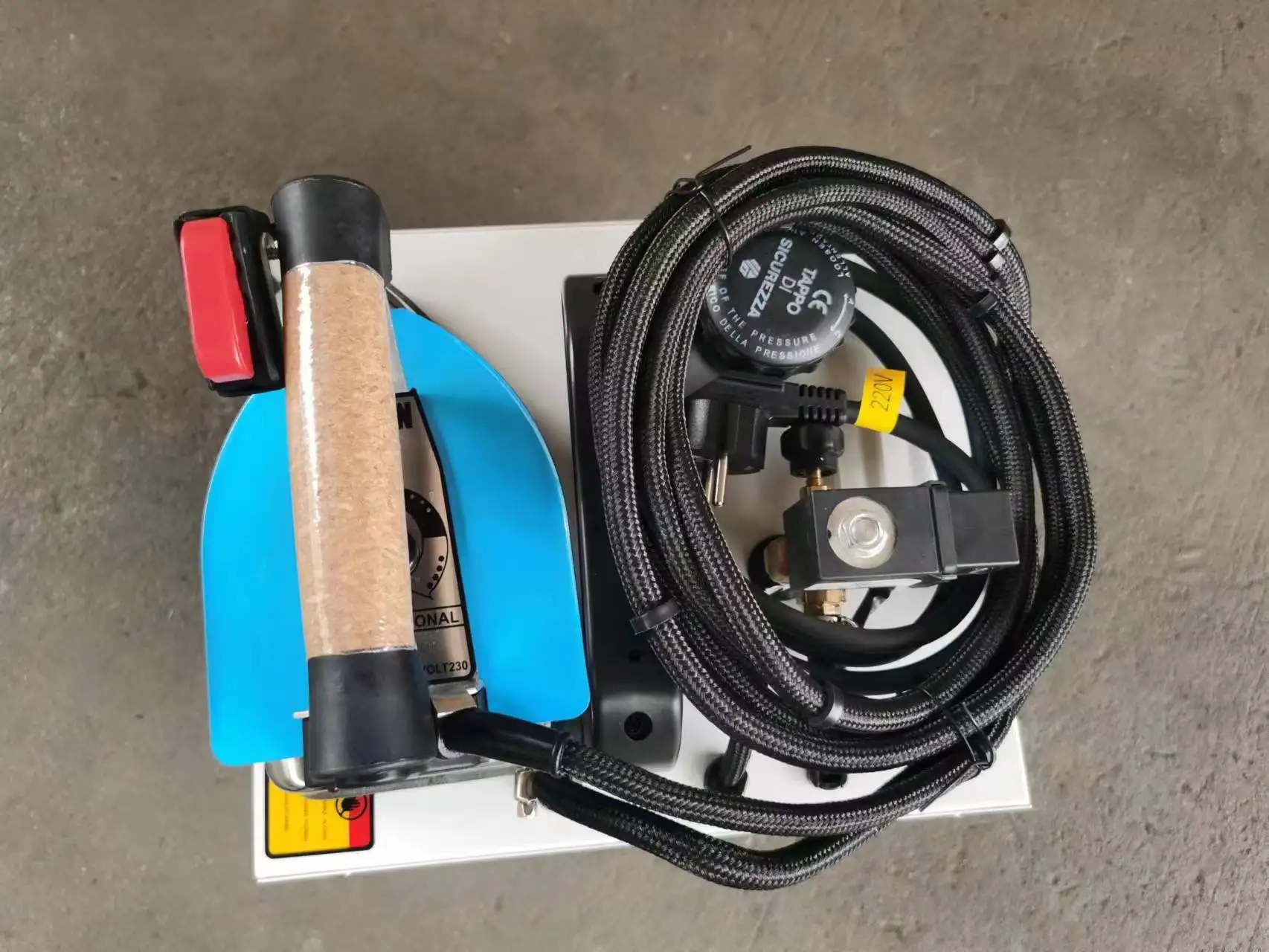 JK-6 steam boiler with pressure gauge steam iron big volume with liquid 4L water capacity 1600W power