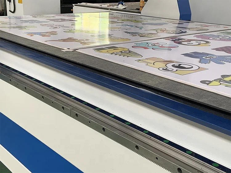 WISDOM CNC ATC CNC Router Oscillating Knife Cutting Machine with CCD Camera