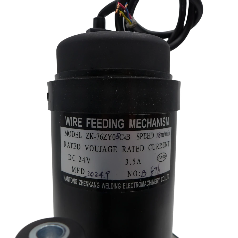DC24V 76ZY-05 Wire Feeder Motor 1.0-1.2mm 18m/Min Double Drive Mig Wires Feeding Assembly Motor With Tachometer Feedback C4B