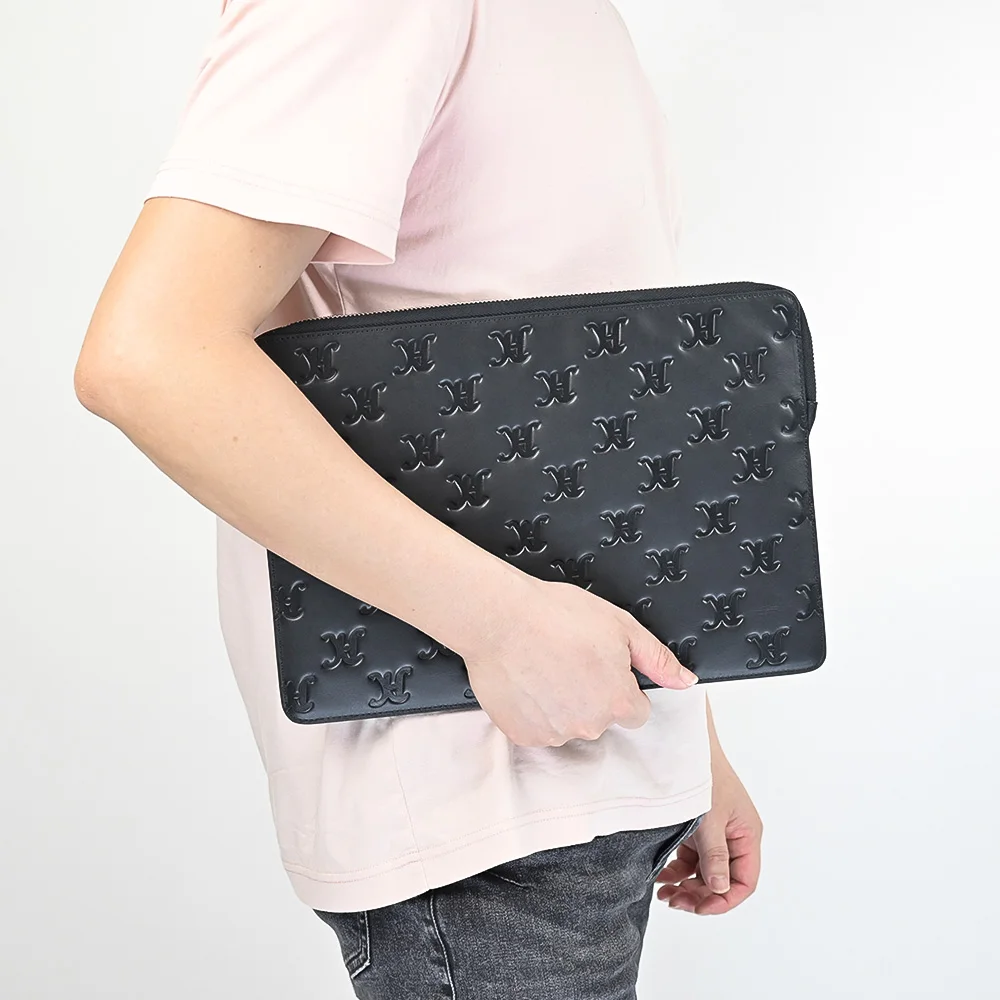 Custom full emboss logo black genuine real cow leather 13in computer protector cover laptop sleeve bag case