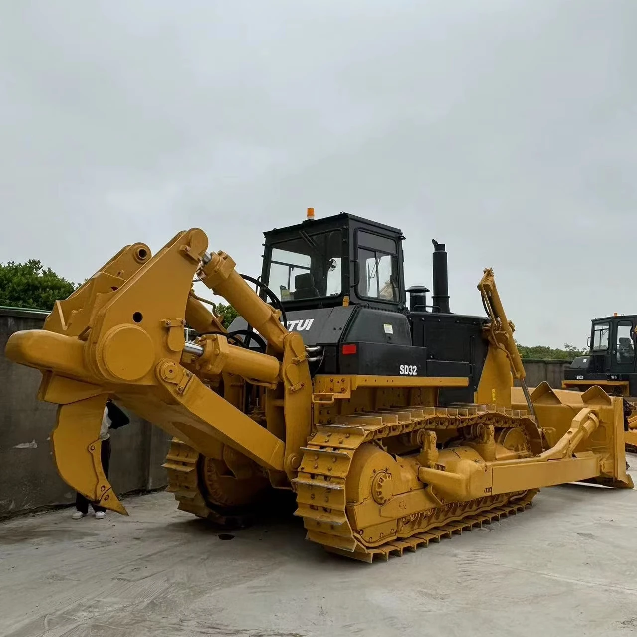 Used bulldozer SD32 Excellent performance bulldozer cheap Used bulldozer on sale