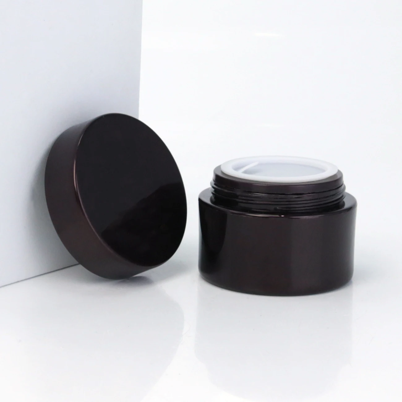 Bright color plastic cream jar cosmetic packaging Lotion containers face cream jar with gold rim