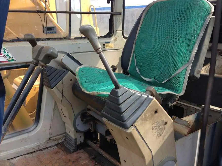 Used Japan original  Kobelc* SK120-3 13 Ton hydraulic crawler excavator in good condition and low price for sale