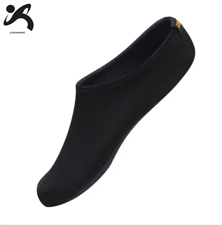 New Innovative Products Oem Beach Shoes Outdoor Swimming Aqua Socks Barefoot for Surfing