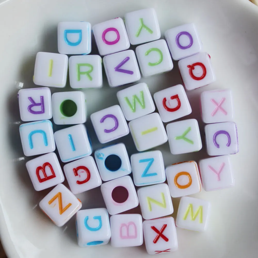 Fashion White Letter Alphabet Beads Plastic 4*7mm with Middle Hole Chunky Round Beads for Kids