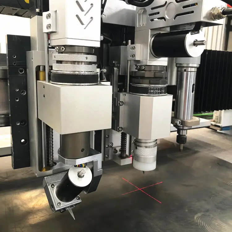 Weier 2025 Automatic CNC Car Mat Oscillating Tool Knife Cutter Carpet Cut Cutting Machine for PVC