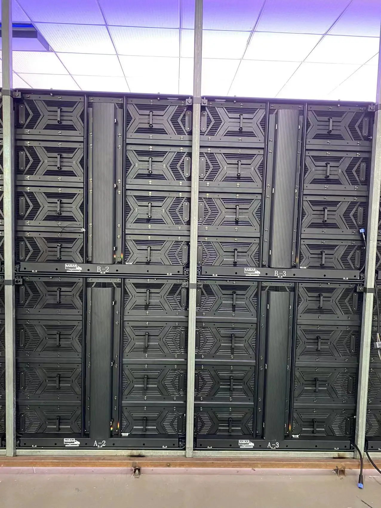 Outdoor mobile led screen display mobile truck led billboard for advertising big signal billboard for moving vans event backdrop