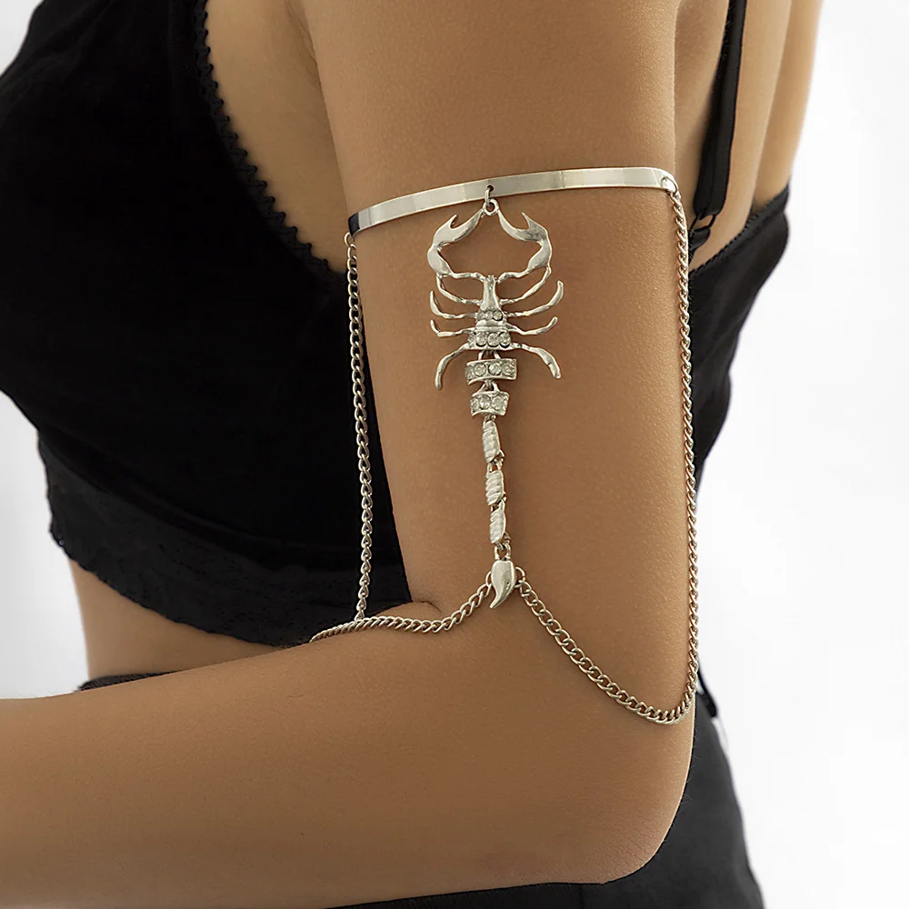 New Punk Armband Bangles For Women Men Opening Goth Vintage Scorpion Pendant Chain Arm Bracelet Hip Hop Jewelry Halloween Gift