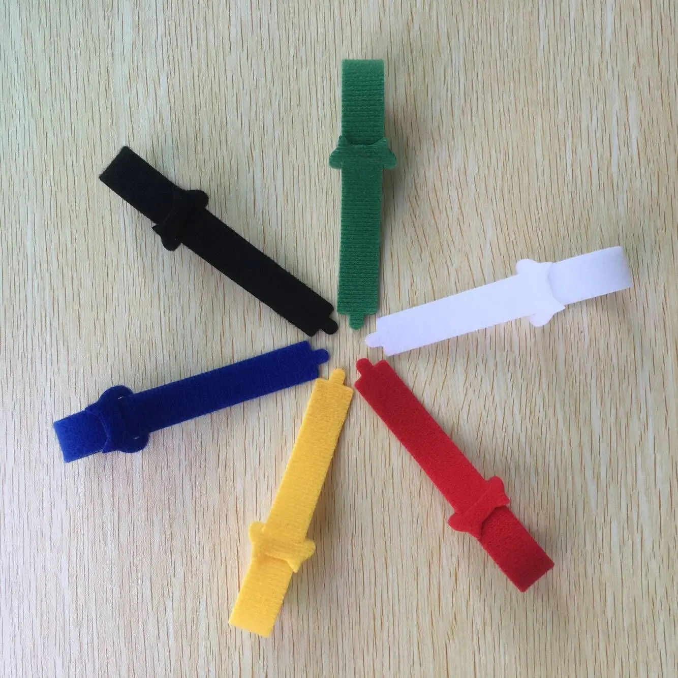 black white color  Cable Ties Velcroes Ties Hook And Loop Strap Velcroes Strap for wire
