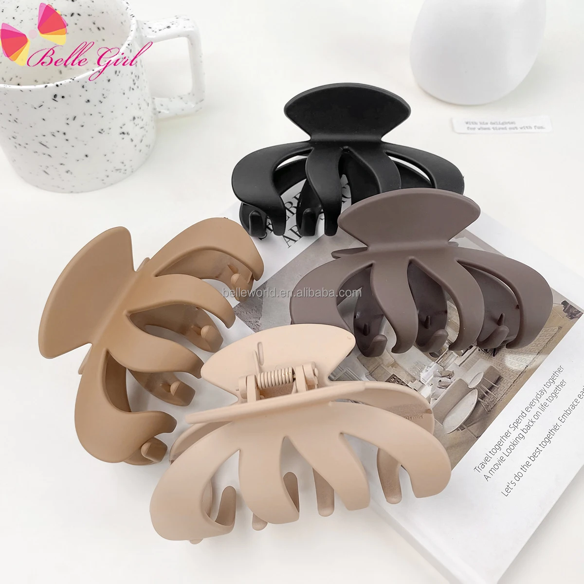 BELLEWORLD wholesale 10.5cm matte colors fashion jaw claw clip for women winter simple style crab claw clip clamp manufacturers