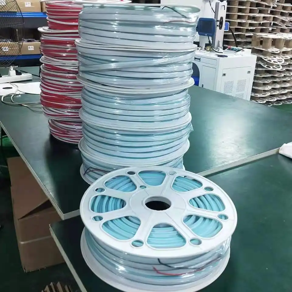 Неоновый свет 1 см 2 вырезать ПВХ кремния 5 м 50 Светодиодные гибкие неоновые полосы света для знака