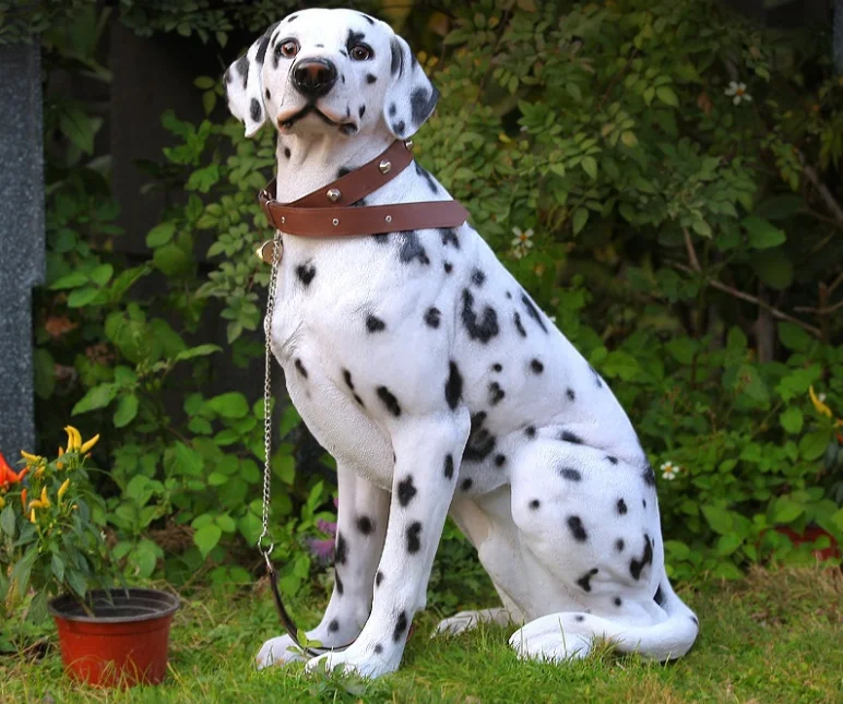 Arts and crafts resin spotty dog animal lively figurines home decoration sculptures souvenir collectible figures