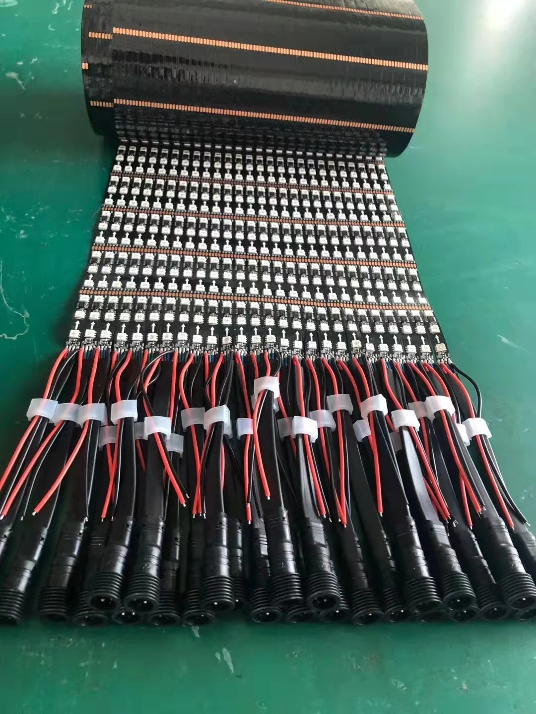 Лидер продаж светодиодные лампы SMD5050 RGB WS2811 12 В/24 В 60 светодиодов/м 5 м/рулон Светодиодная гибкая лента