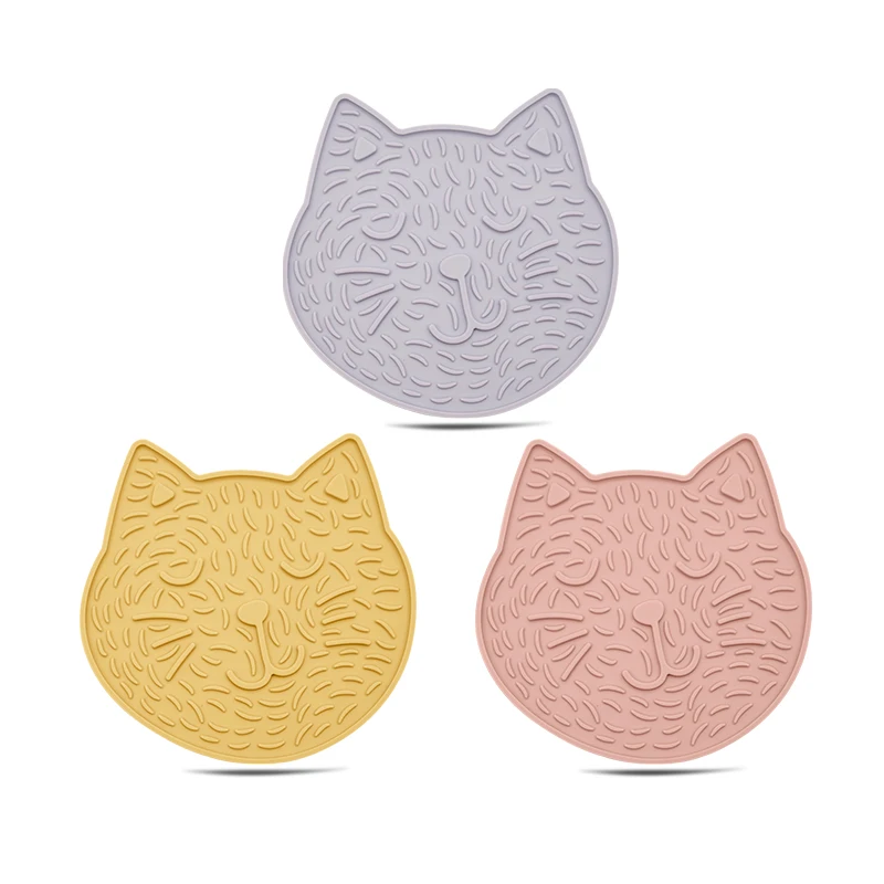 Silicone cat lick mat bath buddy and cat lick pad Keep the cat Comfortable and Funny in the eating Time