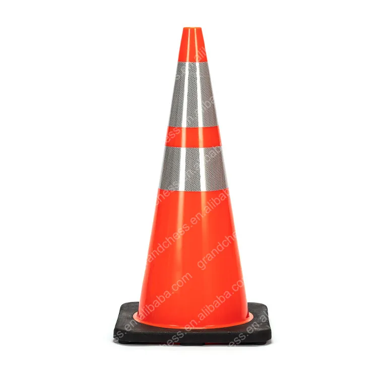 Custom traffic safety cones 28 inch black base triangle cone